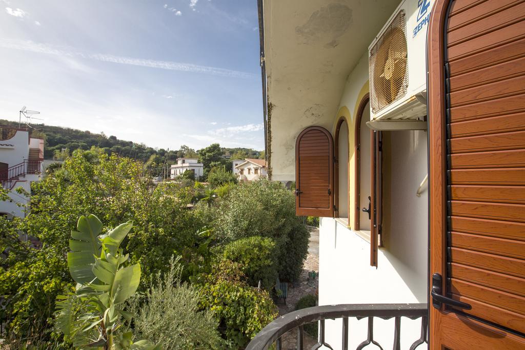 Villa Silvia Casteldaccia Bagian luar foto